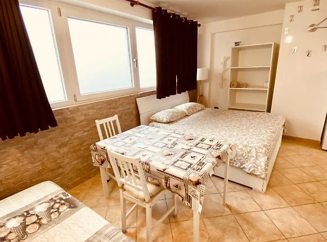 Lucky's House Apartment